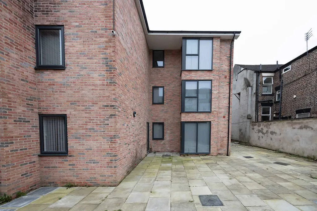 15 Brook Road context view A